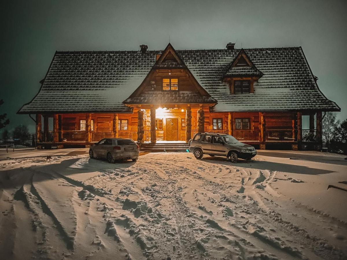 Chochlik Hotel Ustrzyki Dolne Bagian luar foto